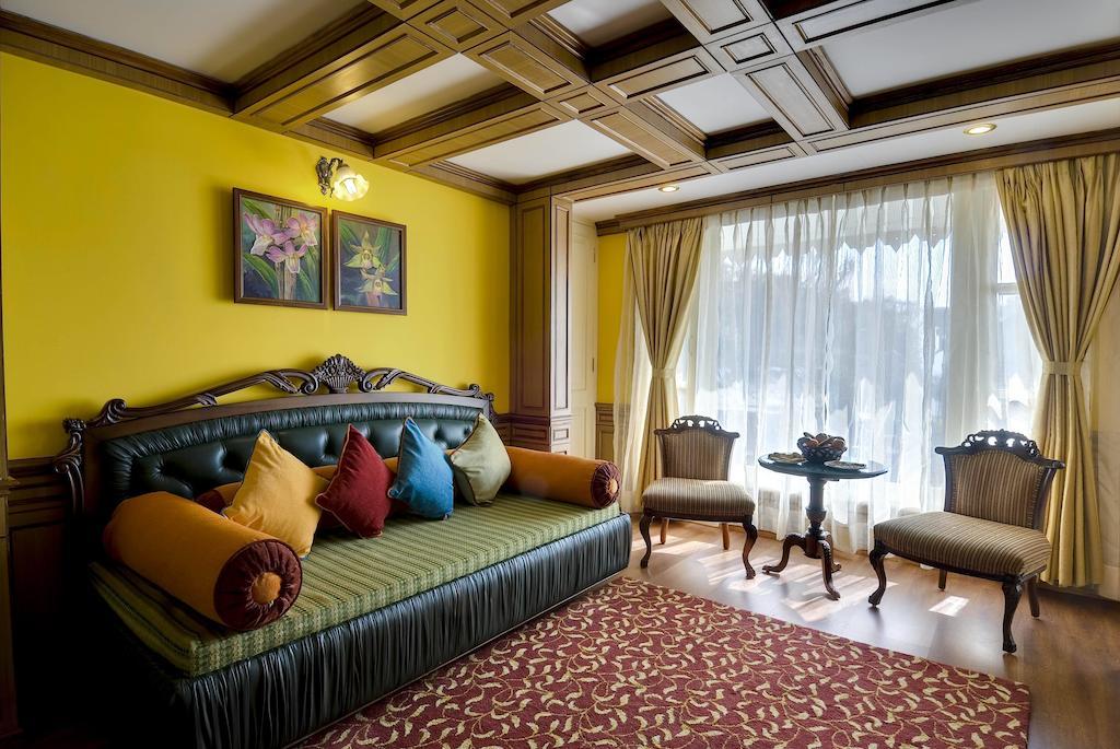 Mayfair Darjeeling Дарджилинг Екстериор снимка
